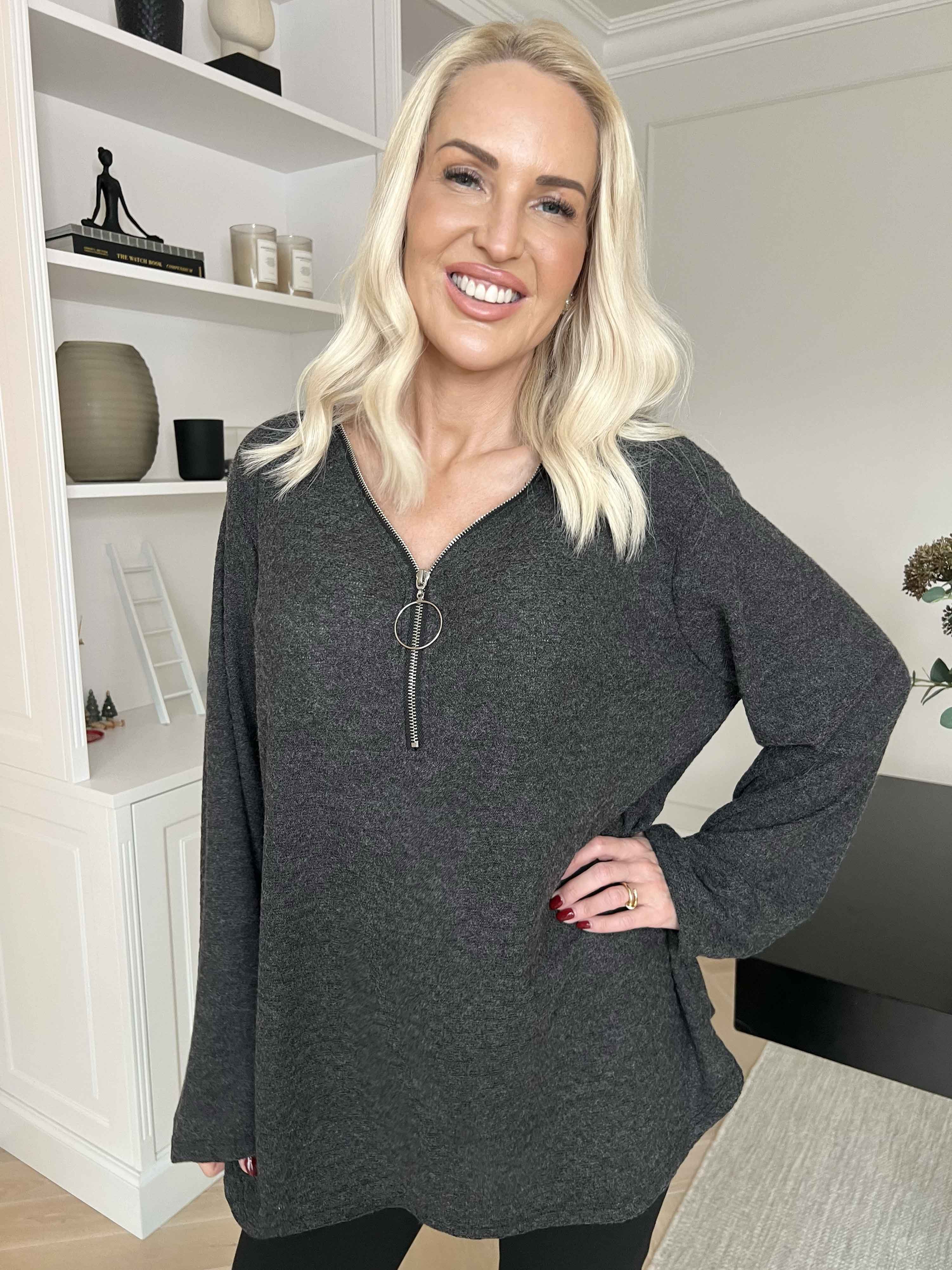 Dido - Simpel tunika i let strik med lynlås